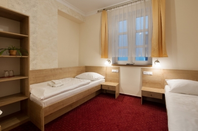 Six-bed room
 Standard Plus