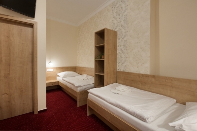 Six-bed room
 Standard Plus