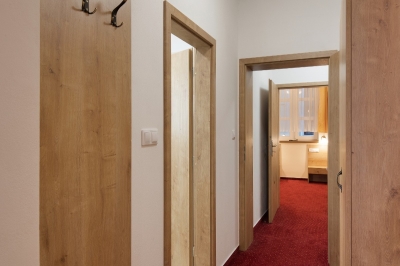 Six-bed room
 Standard Plus