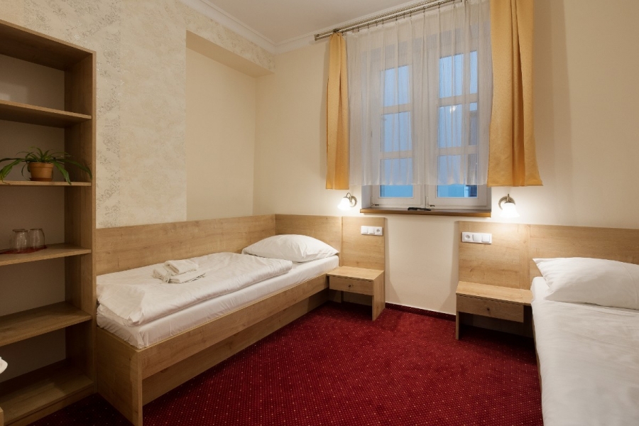 Six-bed room
 Standard Plus